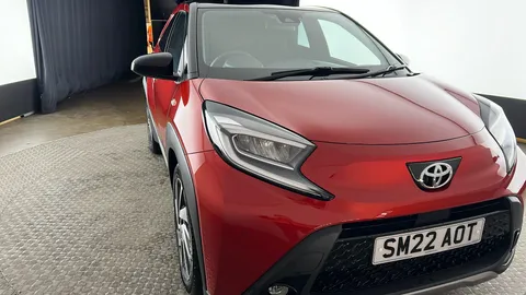 TOYOTA AYGO X 1.0 VVT-i Exclusive Auto