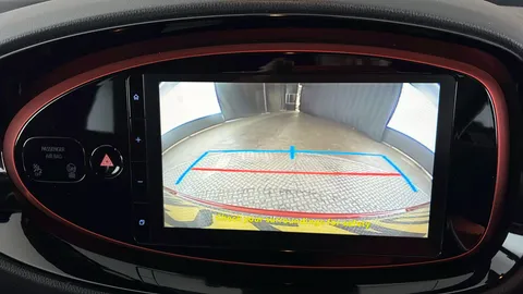 TOYOTA AYGO X 1.0 VVT-i Exclusive Auto