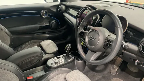 Mini Hatchback 135kW Cooper S Level 2 33kWh 3dr Auto
