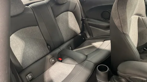 Mini Hatchback 135kW Cooper S Level 2 33kWh 3dr Auto