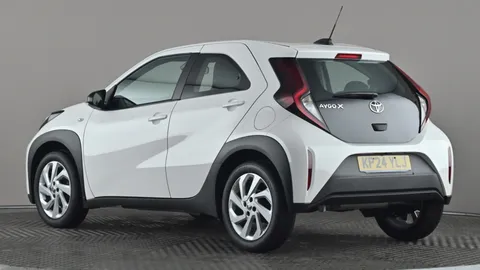 Toyota Aygo X 1.0 VVT-i Pure