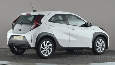 Toyota Aygo X 1.0 VVT-i Pure