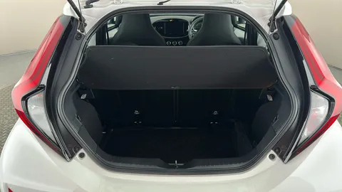 Toyota Aygo X 1.0 VVT-i Pure