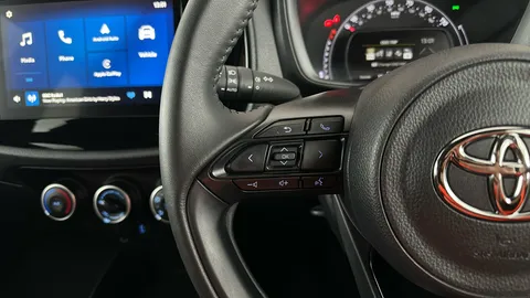 Toyota Aygo X 1.0 VVT-i Pure