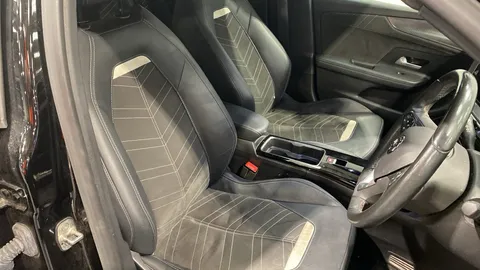 VAUXHALL MOKKA 100kW Ultimate 50kWh Auto