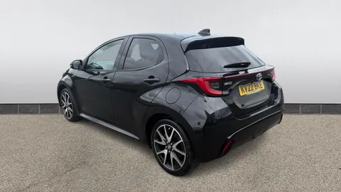 Toyota Yaris 1.5 Hybrid Dynamic CVT