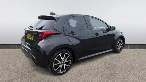 Toyota Yaris 1.5 Hybrid Dynamic CVT