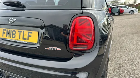 Mini Hatchback 2.0 John Cooper Works II [Chili/Nav+ Pack]