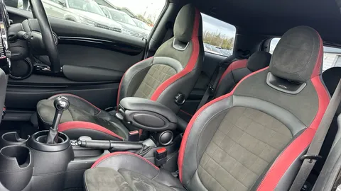 Mini Hatchback 2.0 John Cooper Works II [Chili/Nav+ Pack]