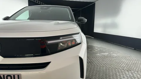 Vauxhall Frontera 83kW GS 44kWh Auto