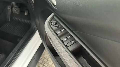 Vauxhall Frontera 83kW GS 44kWh Auto