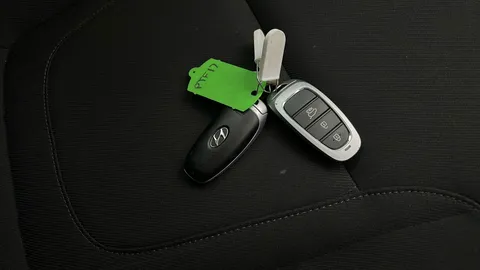 HYUNDAI TUCSON 1.6 TGDi Hybrid 230 Premium 2WD Auto