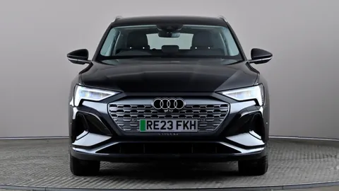 Audi Q8 250kW 50 Quattro 95kWh Sport Auto