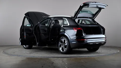 Audi Q8 250kW 50 Quattro 95kWh Sport Auto