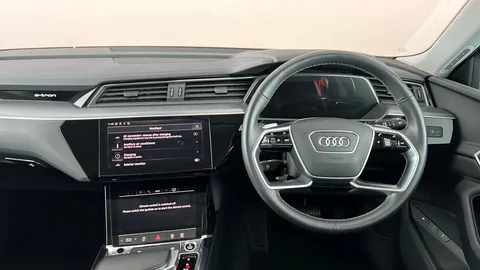 Audi Q8 250kW 50 Quattro 95kWh Sport Auto