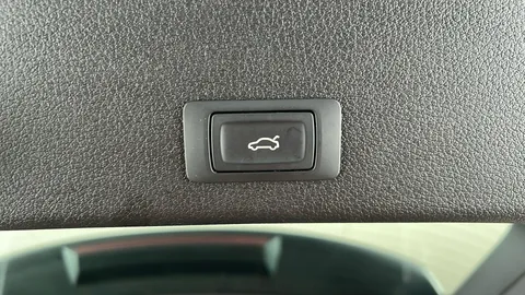 Audi Q8 250kW 50 Quattro 95kWh Sport Auto