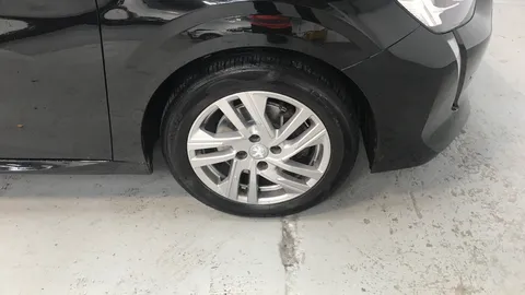 PEUGEOT 208 1.2 PureTech 100 Active