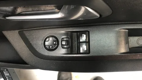 PEUGEOT 208 1.2 PureTech 100 Active