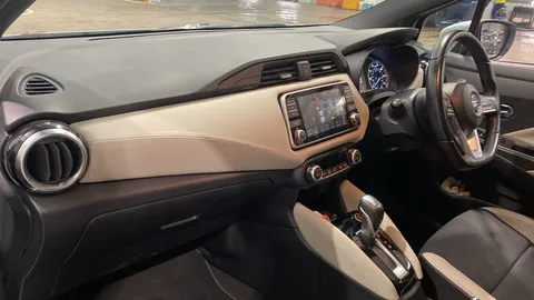 NISSAN MICRA 1.0 IG-T 100 Tekna Xtronic