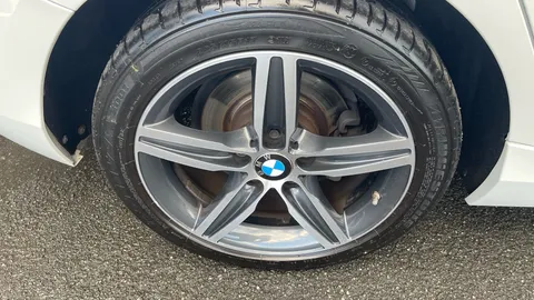 BMW 1 SERIES 118i [1.5] Sport [Nav/Servotronic]