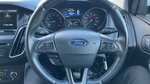FORD FOCUS 1.0 EcoBoost Zetec