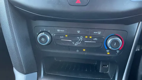 FORD FOCUS 1.0 EcoBoost Zetec