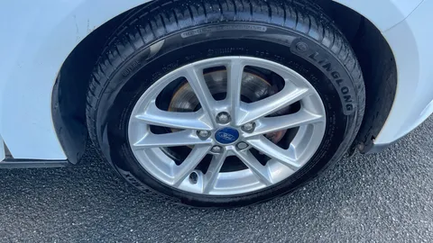 FORD FOCUS 1.0 EcoBoost Zetec