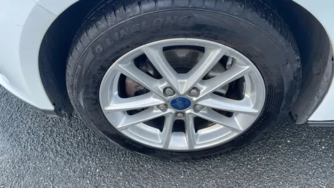 FORD FOCUS 1.0 EcoBoost Zetec