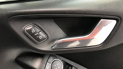 FORD FIESTA 1.0 EcoBoost 125 Titanium