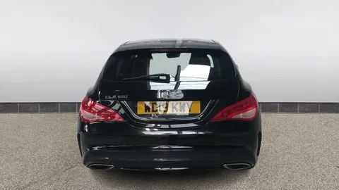 MERCEDES-BENZ CLA CLA 180 AMG Line Edition