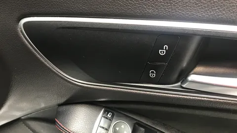 MERCEDES-BENZ CLA CLA 180 AMG Line Edition