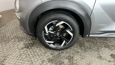 NISSAN JUKE 1.6 Hybrid N-Connecta Auto