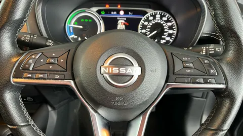 NISSAN JUKE 1.6 Hybrid N-Connecta Auto