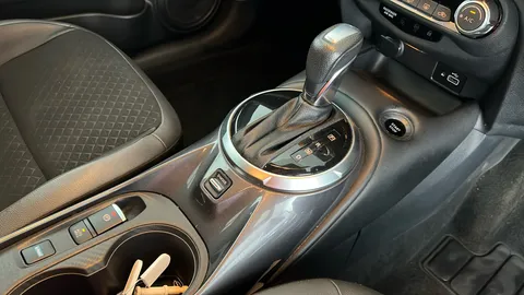 NISSAN JUKE 1.6 Hybrid N-Connecta Auto