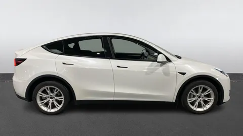TESLA MODEL Y Long Range AWD Auto