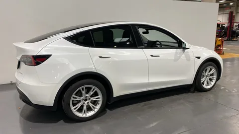 TESLA MODEL Y Long Range AWD Auto