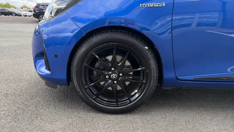 TOYOTA YARIS 1.5 Hybrid GR-Sport CVT