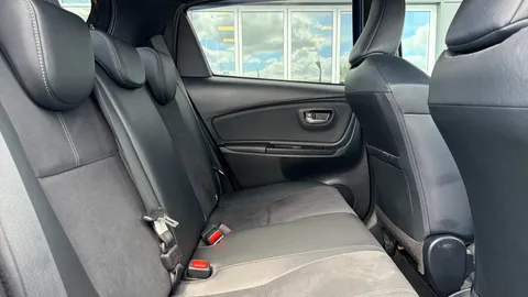 TOYOTA YARIS 1.5 Hybrid GR-Sport CVT