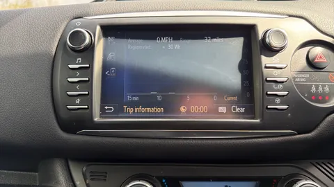 TOYOTA YARIS 1.5 Hybrid GR-Sport CVT