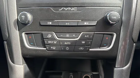 FORD MONDEO 2.0 EcoBlue Zetec Edition