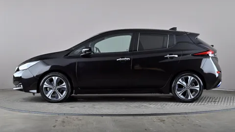 NISSAN LEAF 110kW N-Connecta 40kWh Auto