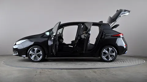 NISSAN LEAF 110kW N-Connecta 40kWh Auto