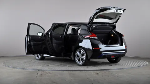 NISSAN LEAF 110kW N-Connecta 40kWh Auto