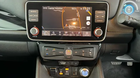 NISSAN LEAF 110kW N-Connecta 40kWh Auto