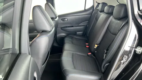 NISSAN LEAF 110kW N-Connecta 40kWh Auto