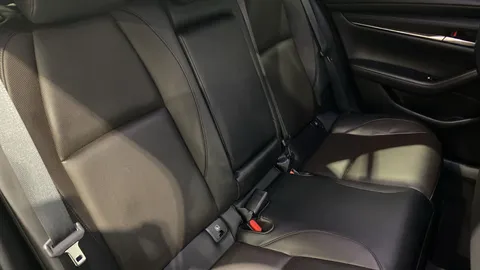 MAZDA 3 2.0 e-Skyactiv G MHEV Takumi