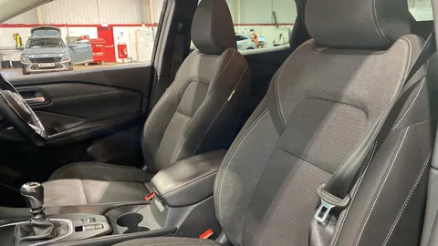 Nissan Qashqai 1.3 DiG-T MH N-Connecta