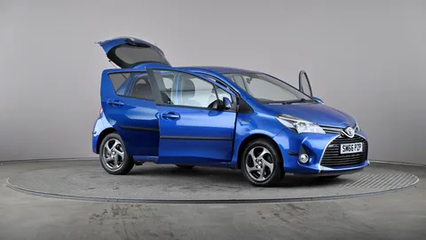 TOYOTA YARIS 1.5 Hybrid Icon CVT