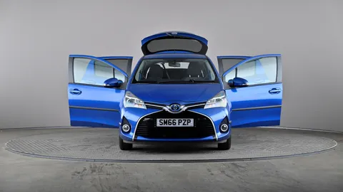 TOYOTA YARIS 1.5 Hybrid Icon CVT