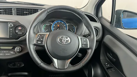 TOYOTA YARIS 1.5 Hybrid Icon CVT